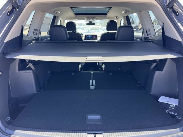 New 2026 Gray Volkswagen SE w/Technology image 31