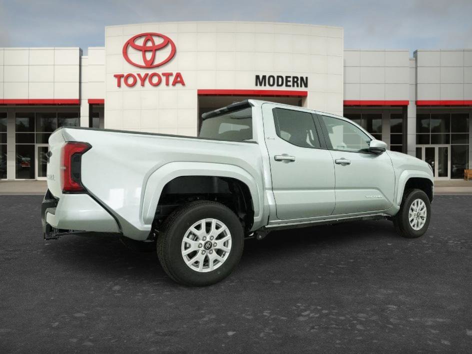 New 2026 Celestial Silver M Toyota SR5 image 5