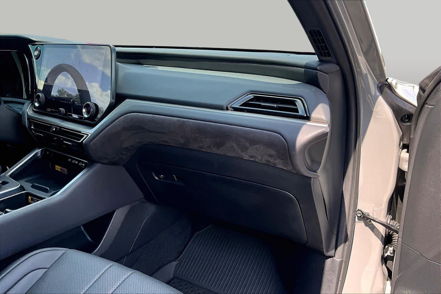 Used 2024 Incognito Lexus F SPORT Premium image 19