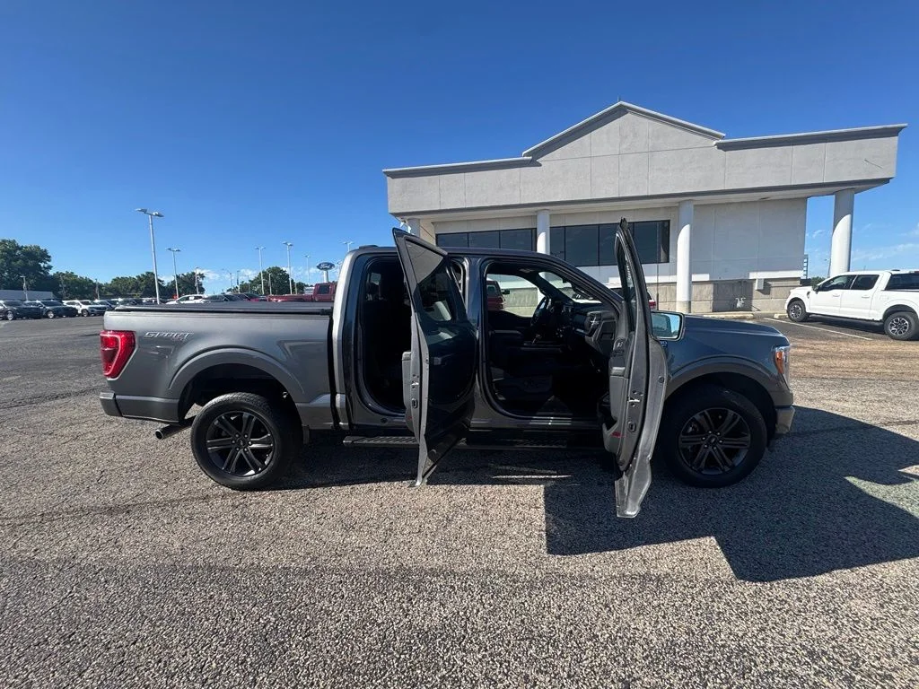 Used 2023 Gray Metallic Ford XLT image 8