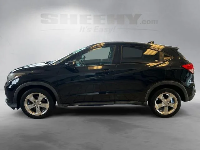 Used 2016 Crystal Black Pearl Honda  image 18