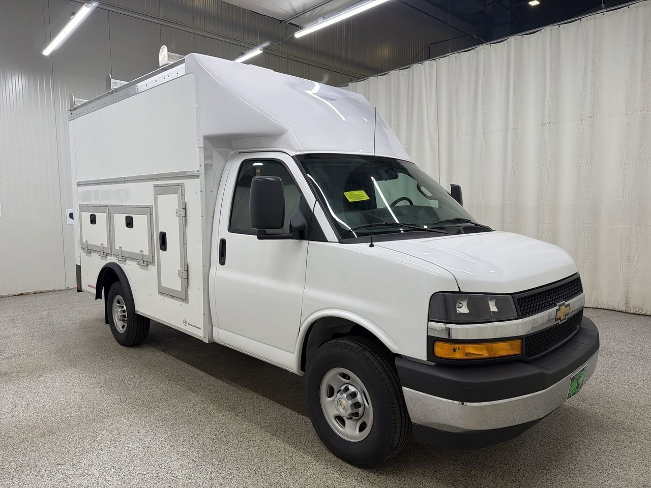 2026 Chevrolet Express's photo