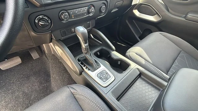 2026 Nissan Frontier SV - Photo 13