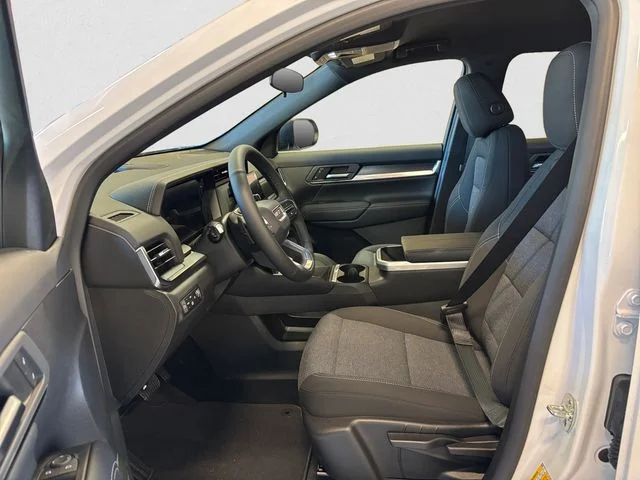 New 2027 White GMC Elevation image 10