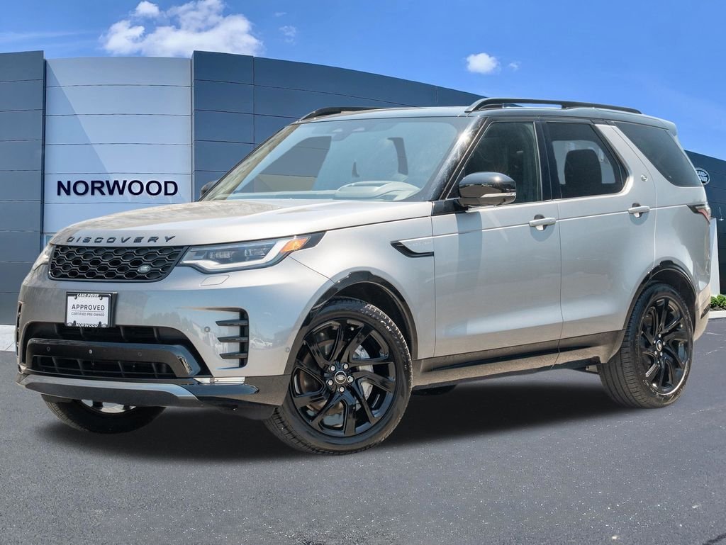 2025 Land Rover Discovery P300 Dynamic SE's photo
