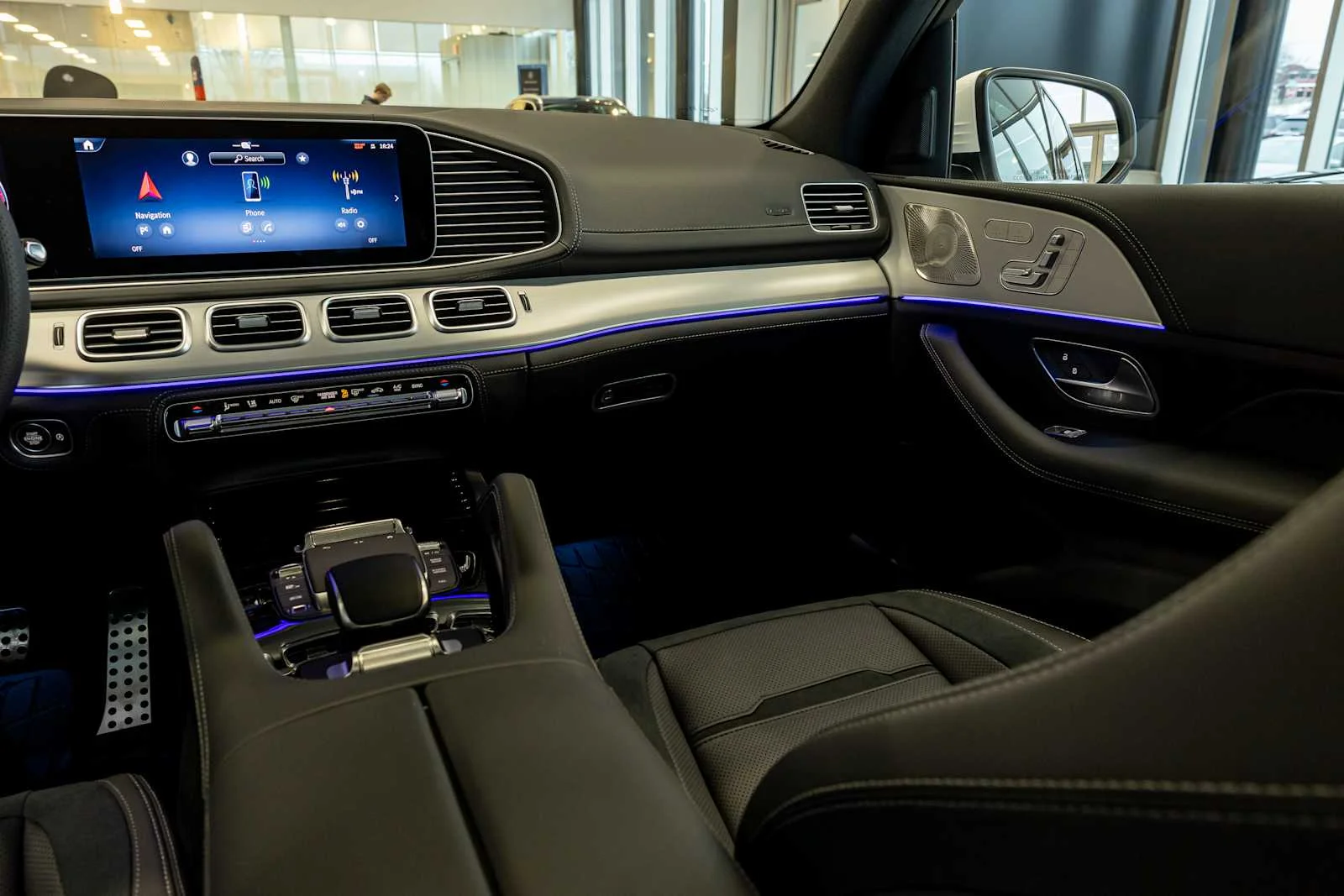 New 2026 Polar White Mercedes-Benz AMG® GLE 53 4MATIC+ SUV image 8