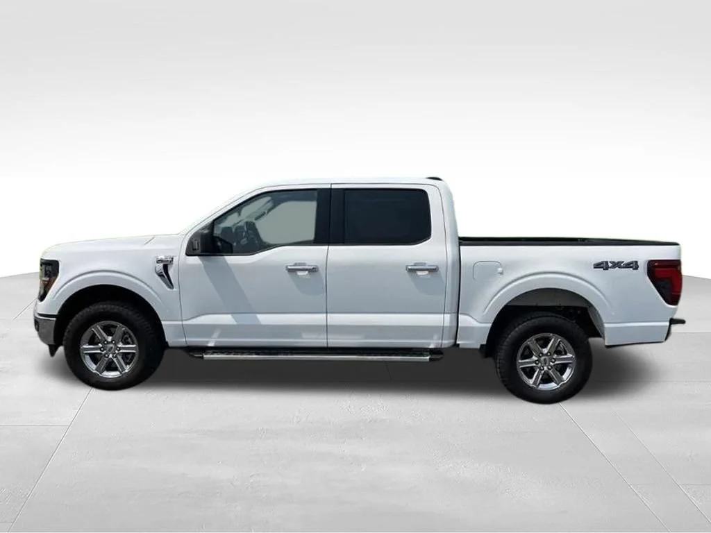 Used 2025 White Ford XLT image 8