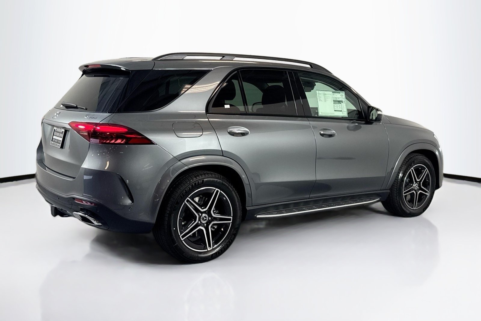 New 2026 Selenite Grey Metallic Mercedes-Benz GLE 450 image 5