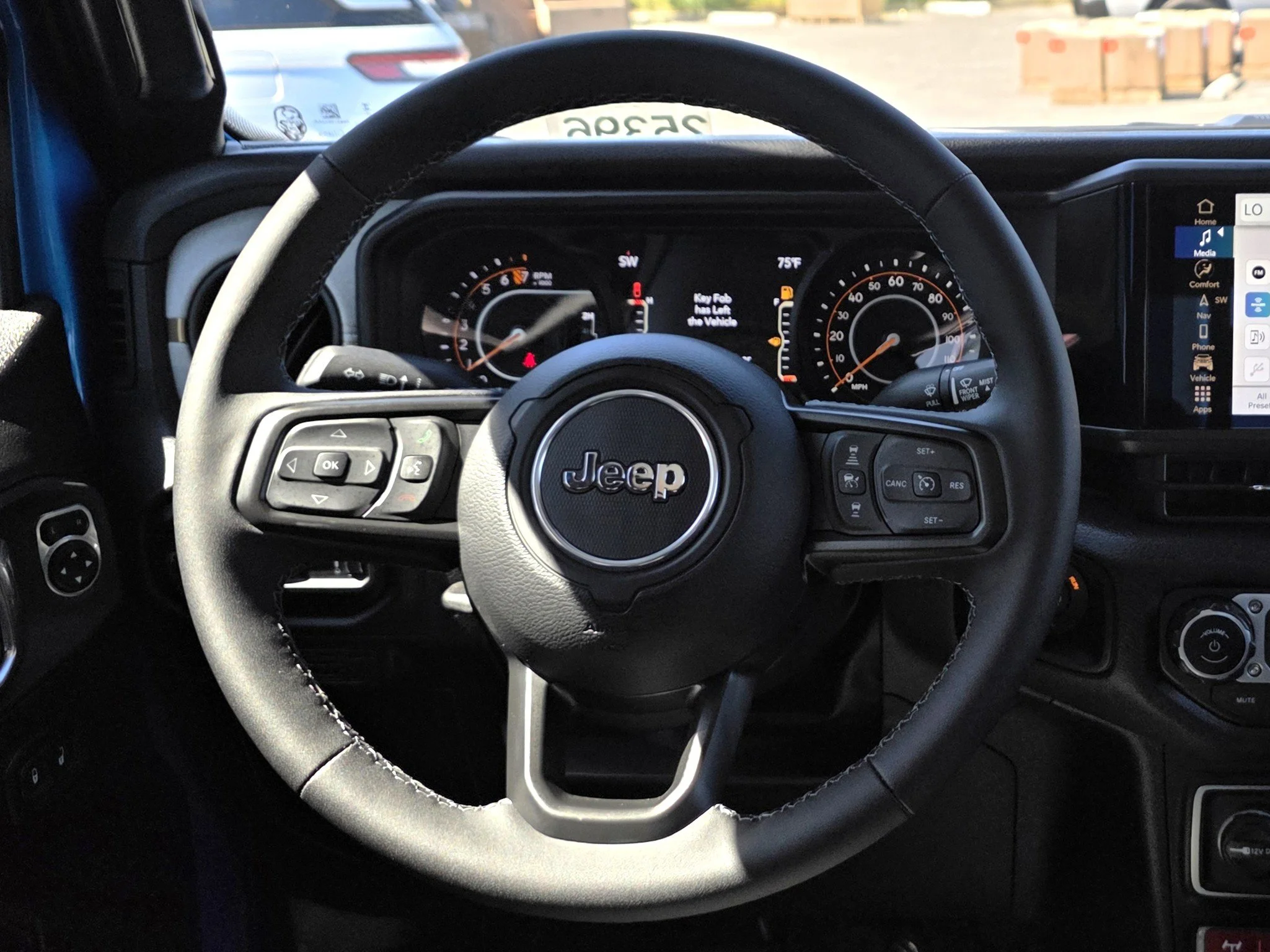 2025 Jeep Gladiator Willys - Photo 11