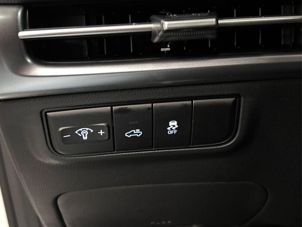 New 2026 White Hyundai SEL Activity AWD image 29
