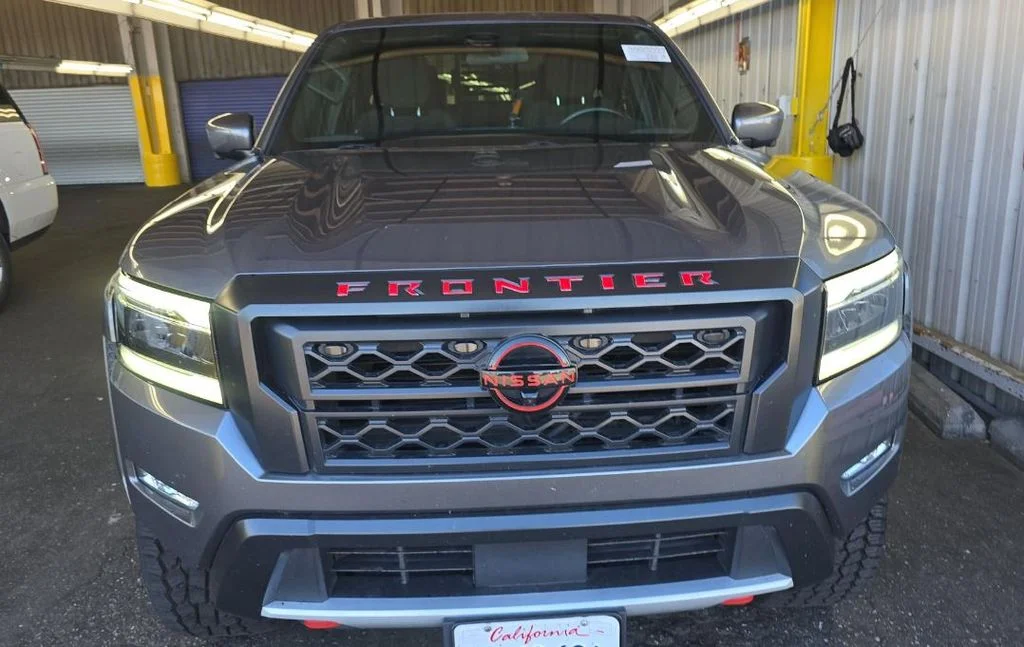 Used 2023 Nissan Frontier PRO-4X with VIN 1N6ED1EK7PN638086 for sale in Kansas City