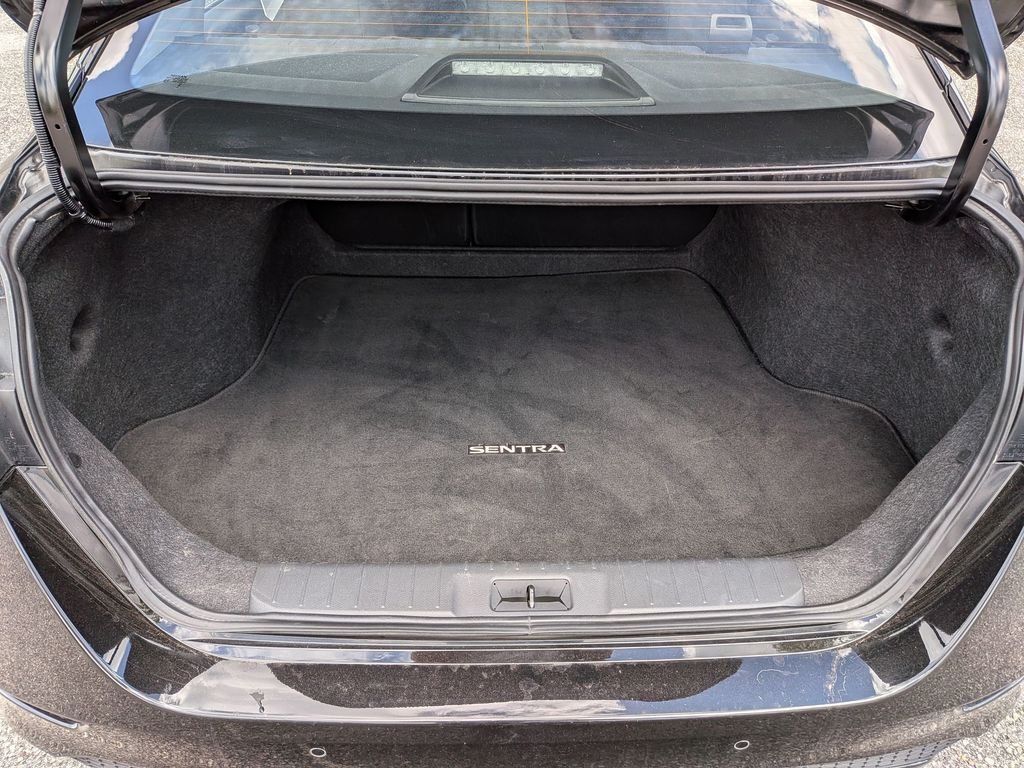 Used 2025 Super Black Nissan SV image 27