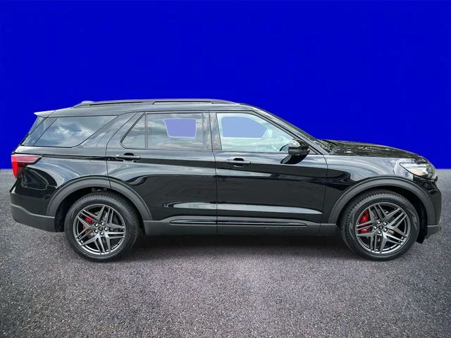 New 2026 Agate Black Metallic Ford ST image 2