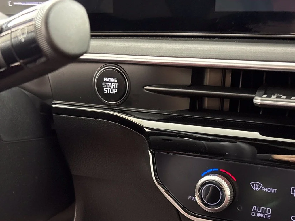 New 2027 Black Kia GT-Line image 30