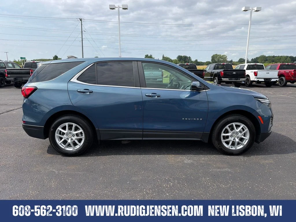 Used 2024 Lakeshore Blue Metallic Chevrolet LT image 6