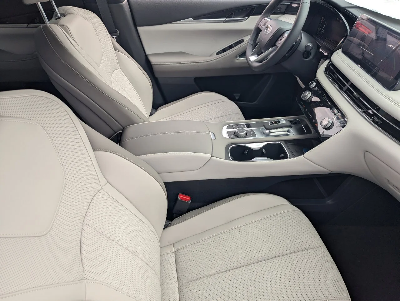 New 2027 GRAPHITE SHADOW INFINITI Sport AWD image 33