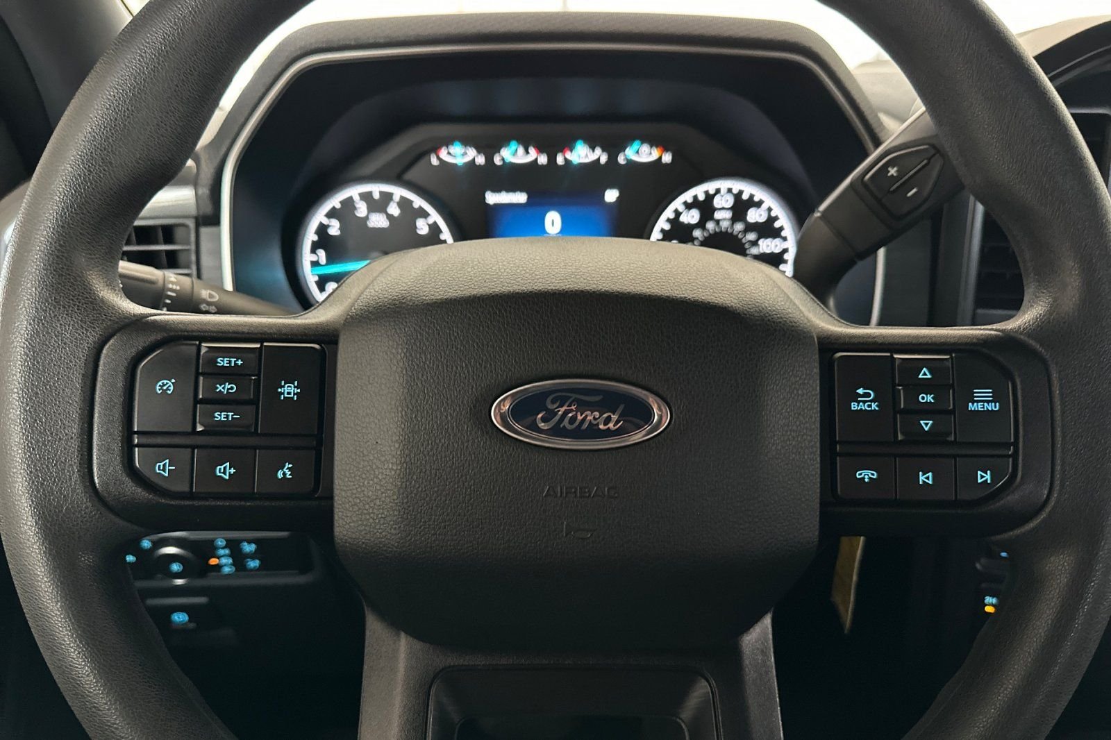 Used 2022 White Ford XL image 23