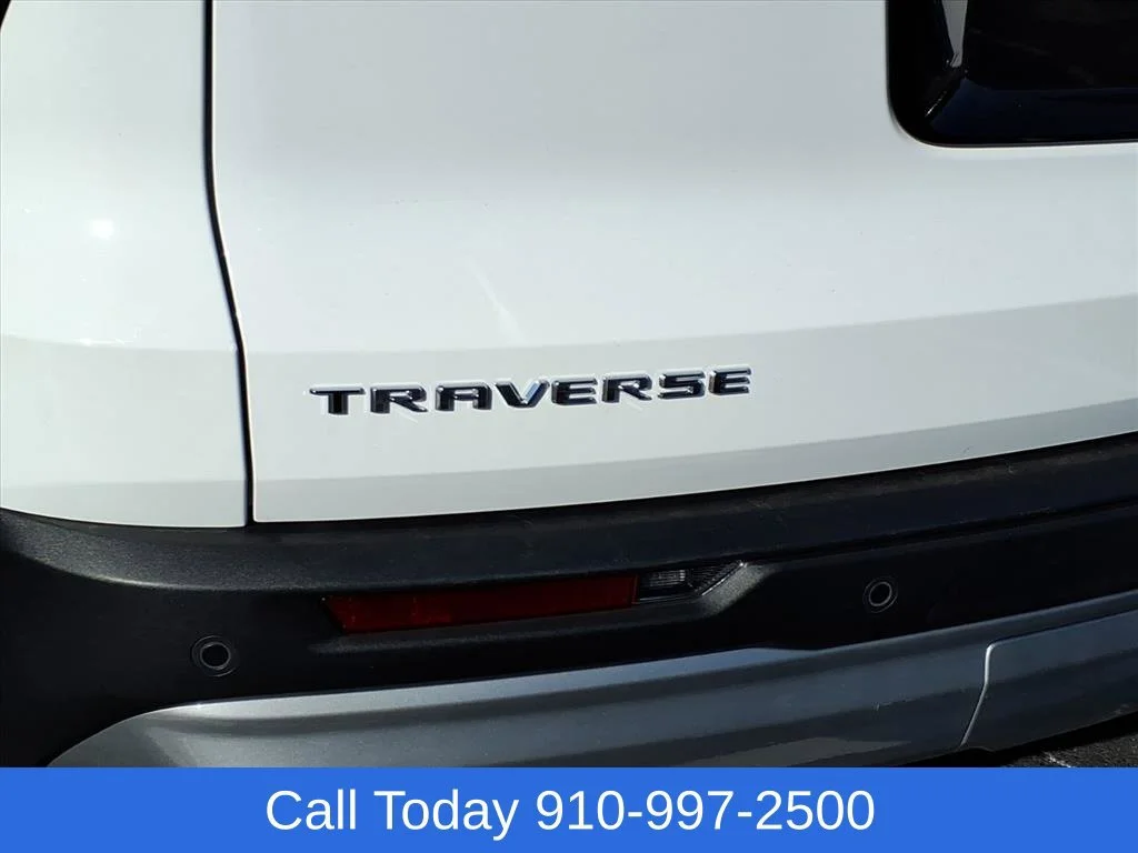 Used 2026 Summit White Chevrolet LT image 7
