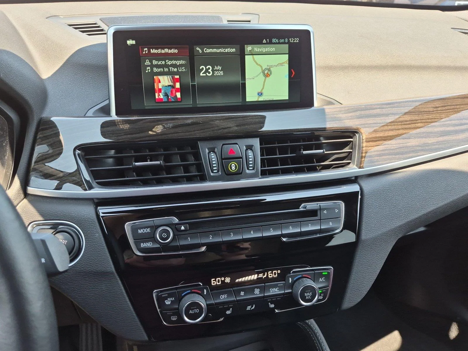 Used 2018 Mineral Gray Metallic BMW xDrive28i image 24