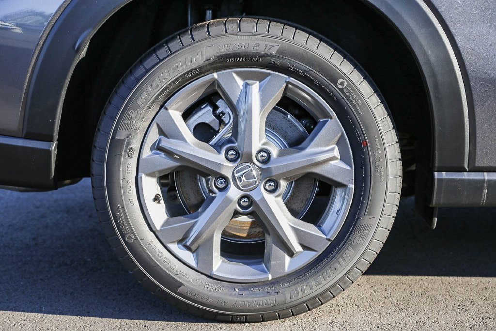 New 2026 Modern Steel Metallic Honda LX image 12
