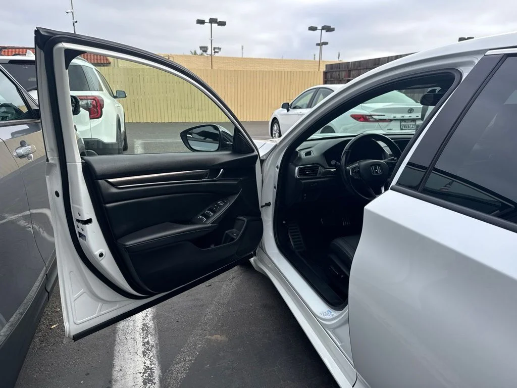 Used 2022 White Honda Sport image 4