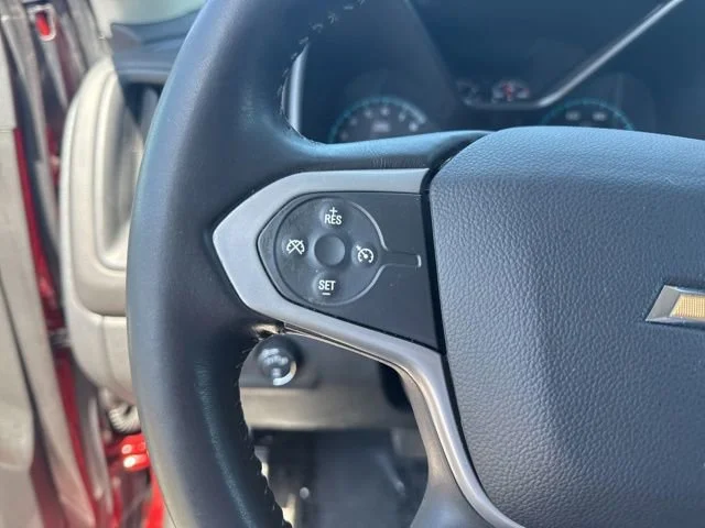 Used 2016 Red Rock Metallic Chevrolet 4WD LT image 22