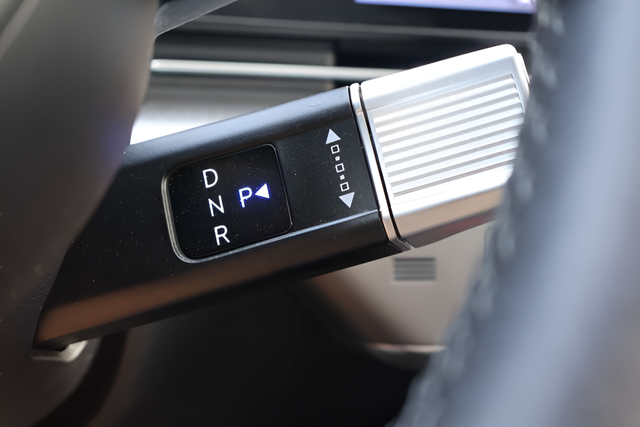 2024 Hyundai Kona Limited - Photo 23