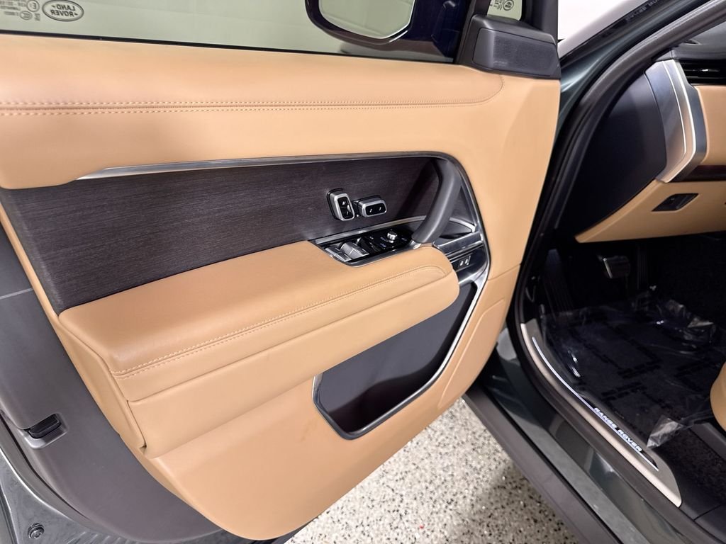 Certified Used 2025 Green Land Rover SE image 13
