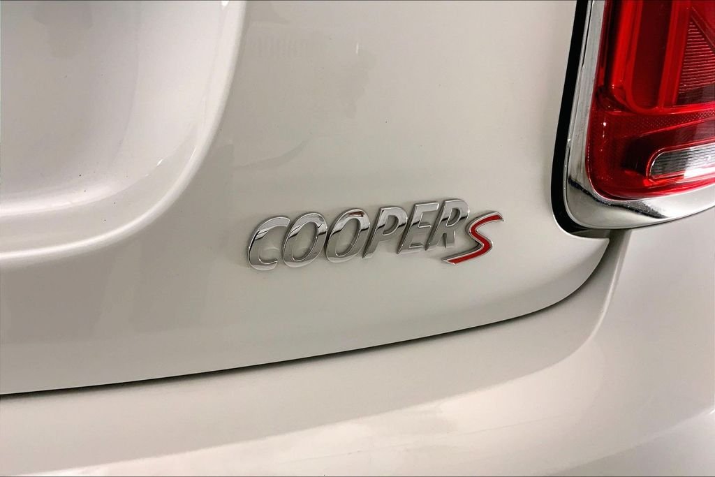 Used 2024 Nanuq White Metallic MINI  image 7