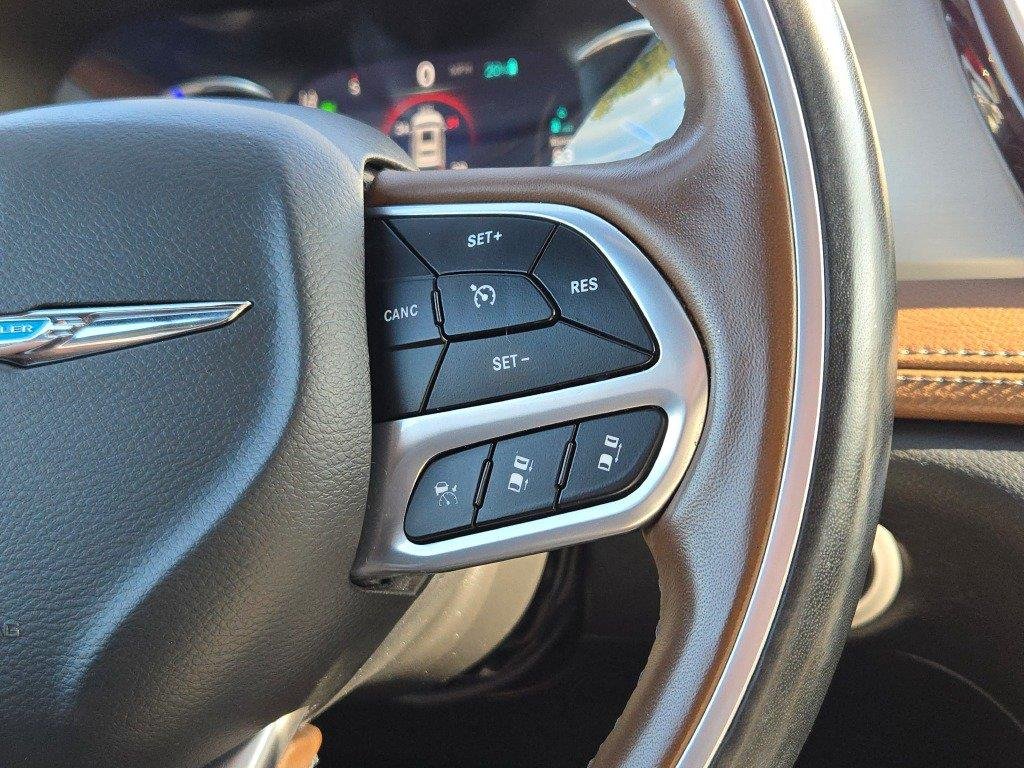 Used 2021 Velvet Red Pearlcoat Chrysler Hybrid Limited image 31