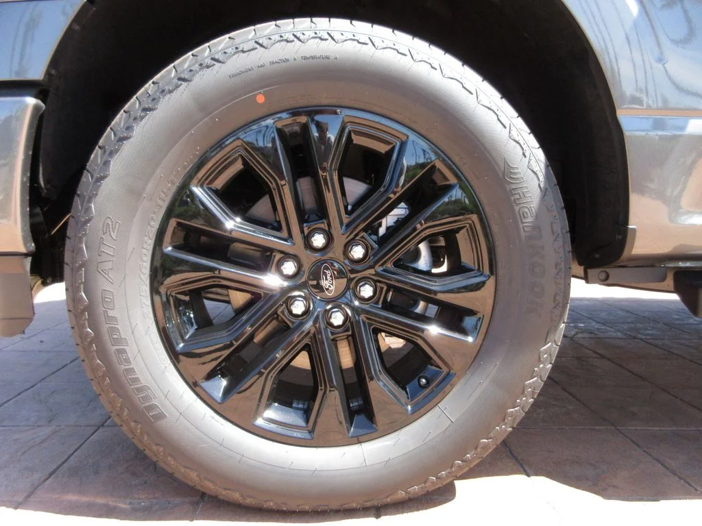 New 2026 Carbonized Gray Metallic Ford Lariat image 9