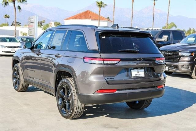 New 2026 Baltic Gray Metallic Clear-Coat Exterior Paint Jeep Limited image 6