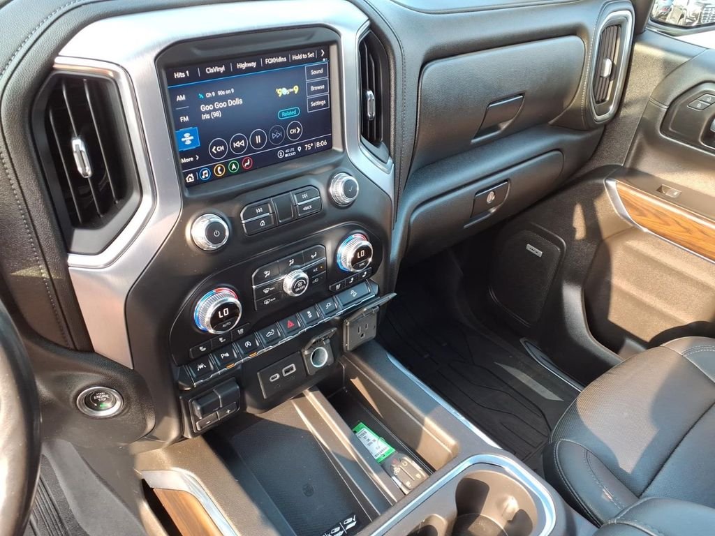Used 2021 Dark Sky Metallic GMC SLT image 9