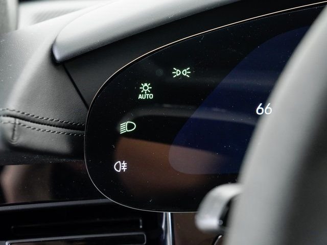 2025 Porsche Taycan GTS - Photo 12