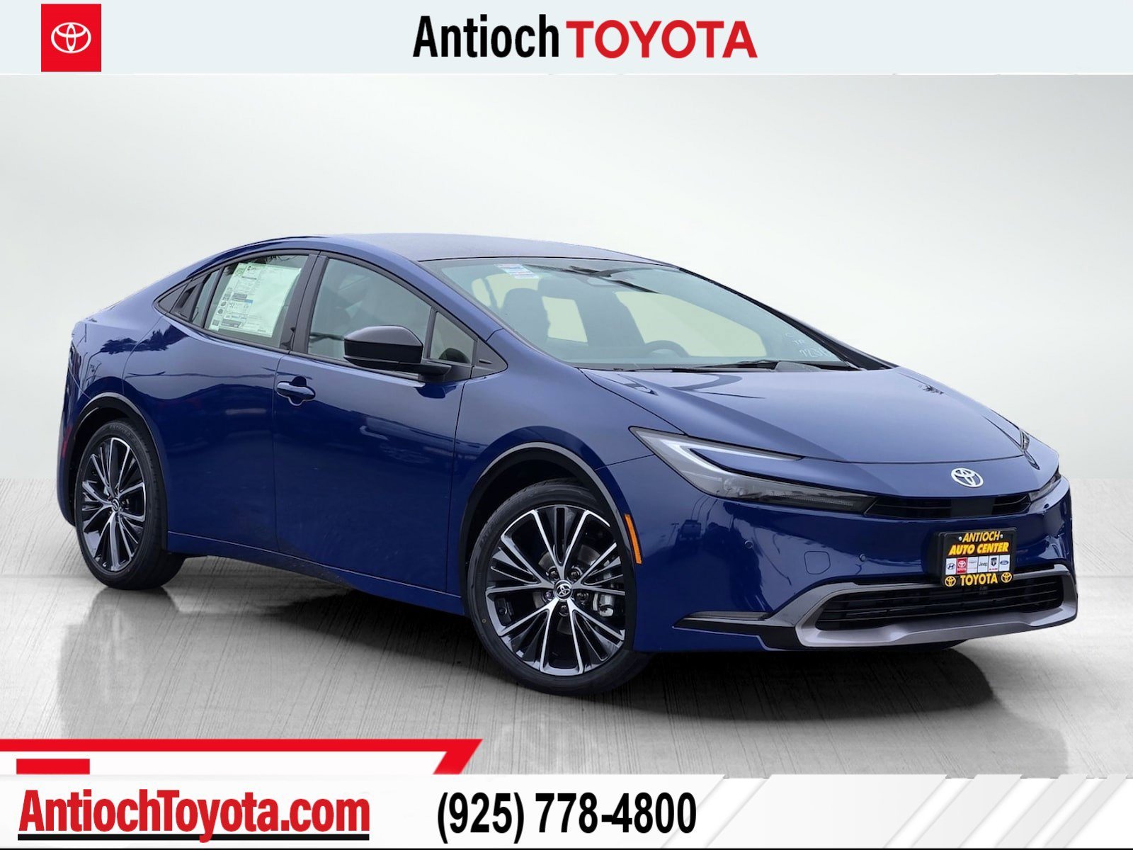 2026 Toyota Prius Limited FWD's photo