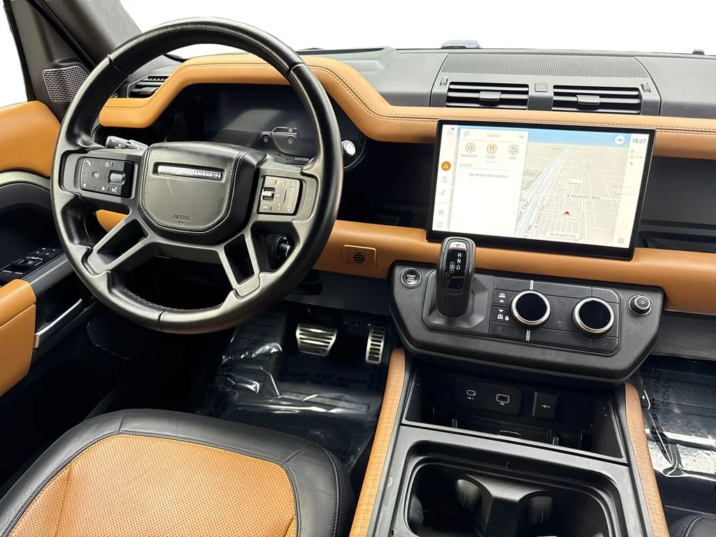 Used 2023 Green Land Rover X image 54