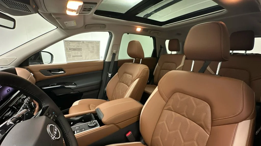 New 2026 Gray Nissan Platinum image 9