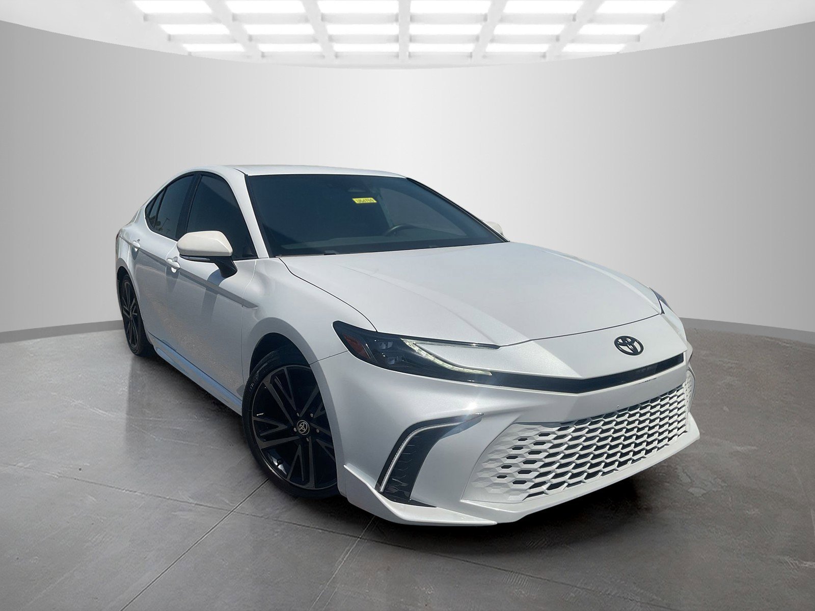 2025 Toyota Camry XSE - Photo 7