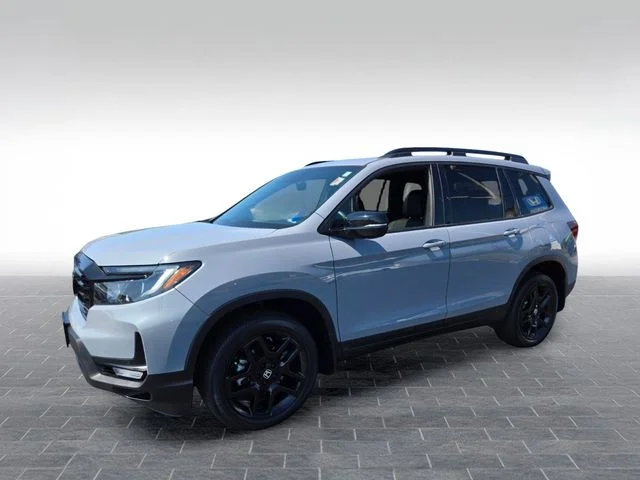 Used 2025 Gray Honda Black Edition image 3