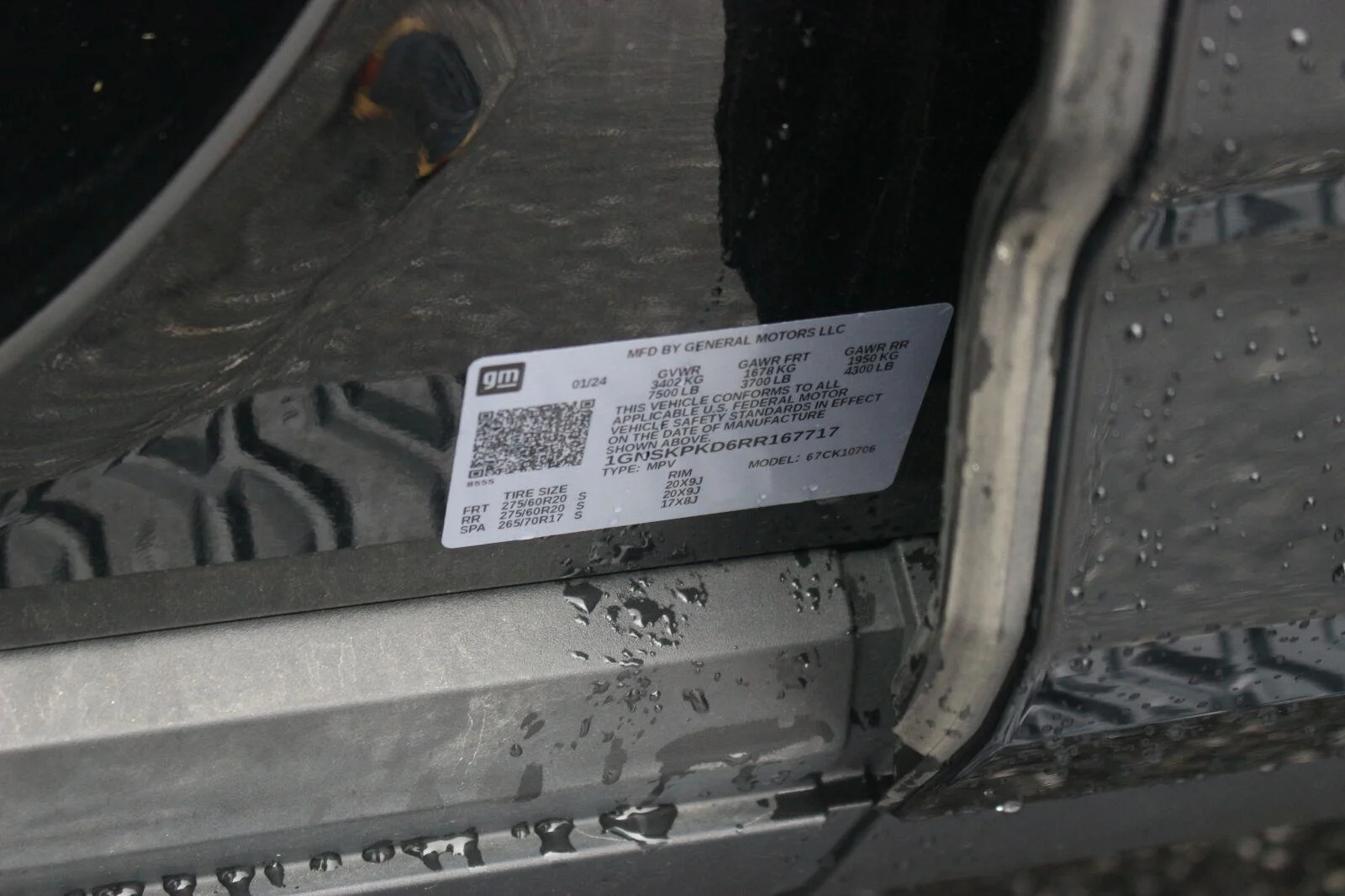 Used 2024 Black Chevrolet Z71 image 47