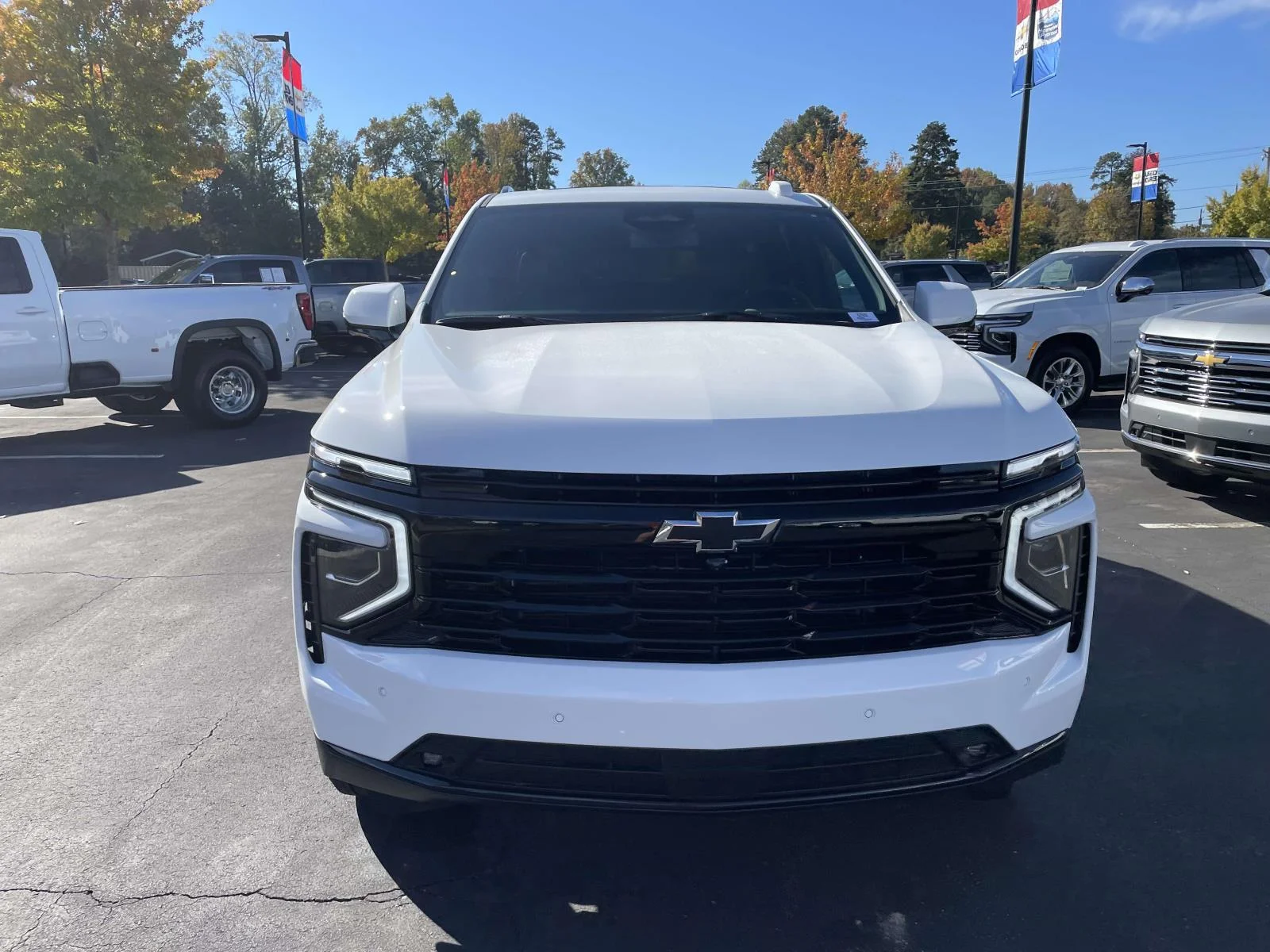 New 2027 Summit White Chevrolet RST image 2
