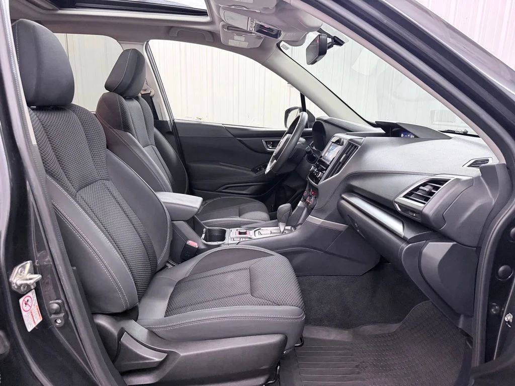Used 2019 Gray Subaru Premium image 36