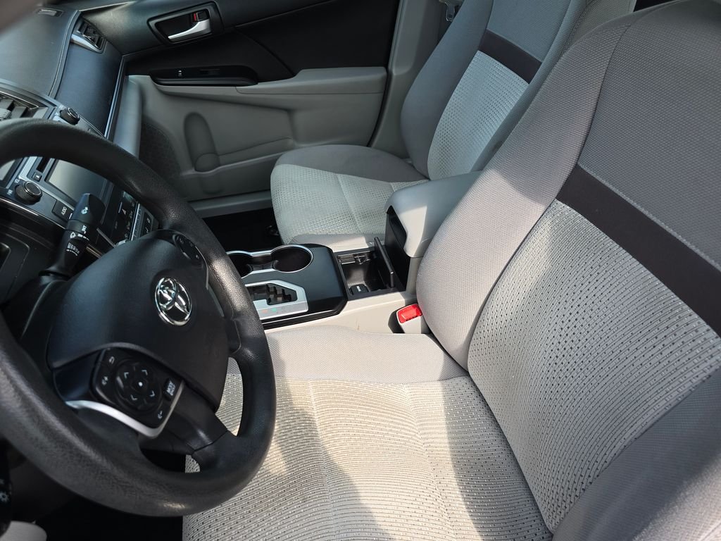 Used 2014 Beige Toyota LE image 18