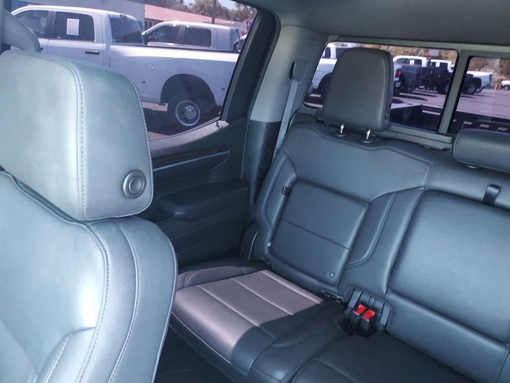 Used 2022 Black GMC Elevation image 12