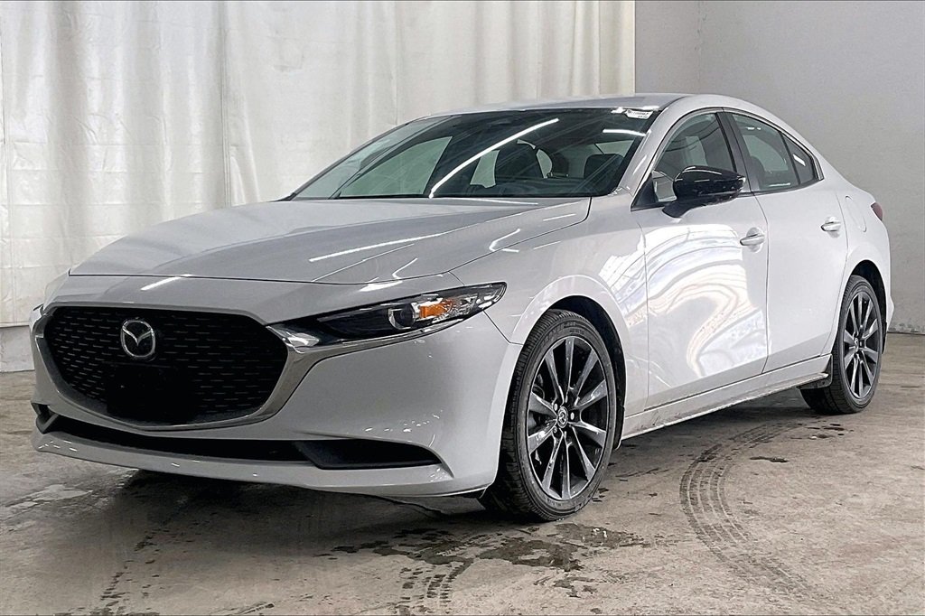 2025 MAZDA MAZDA3 - Image 11