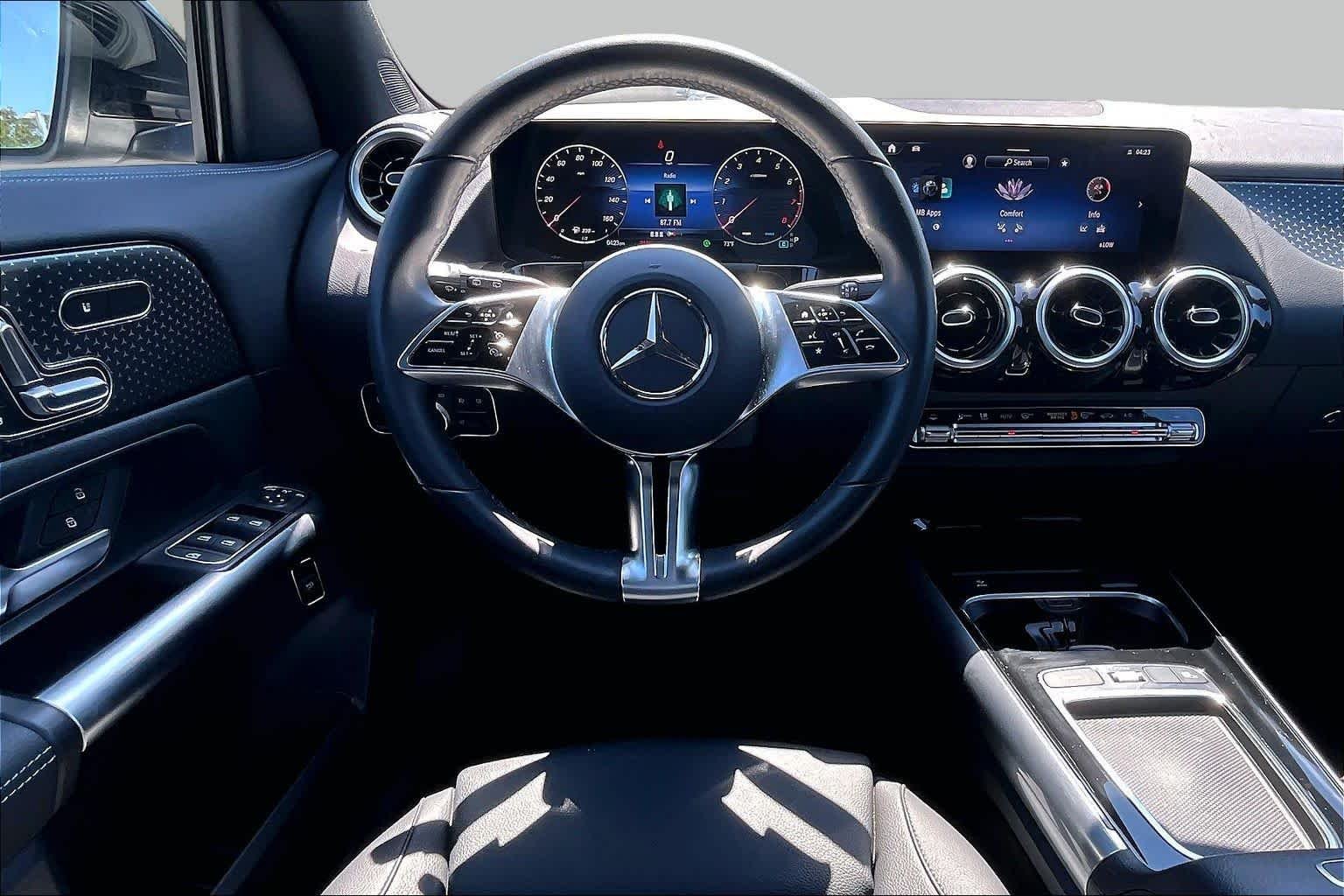 Used 2026 Night Black Mercedes-Benz GLA 250 image 6