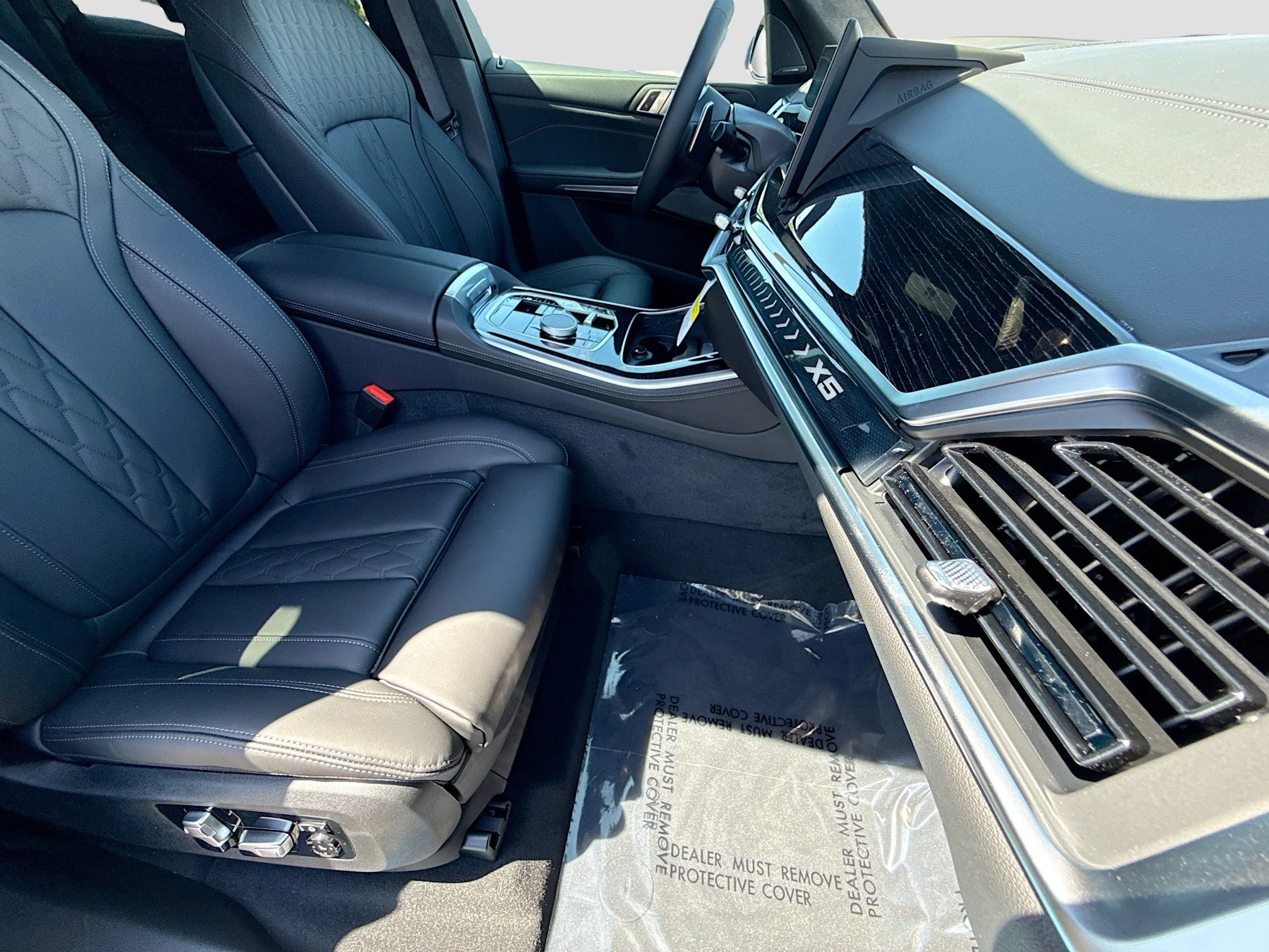 New 2026 Tanzanite Blue II Metallic BMW xDrive40i image 15