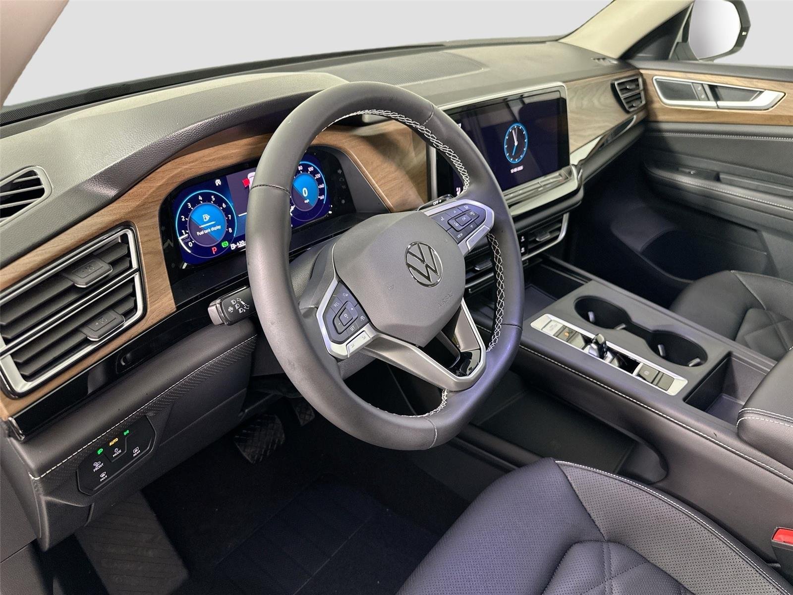 New 2026 Opal White Pearl Volkswagen 2.0T SE image 9