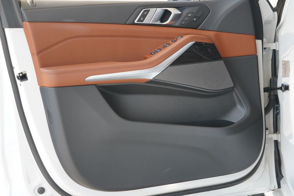 2026 BMW X5 40i - Photo 12