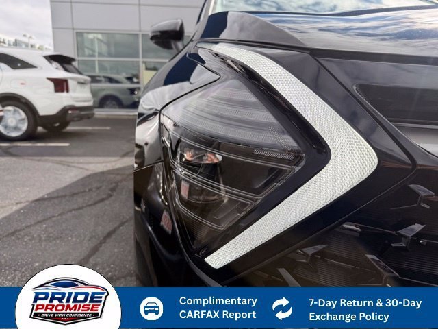 Used 2024 Black Kia X-Line image 11